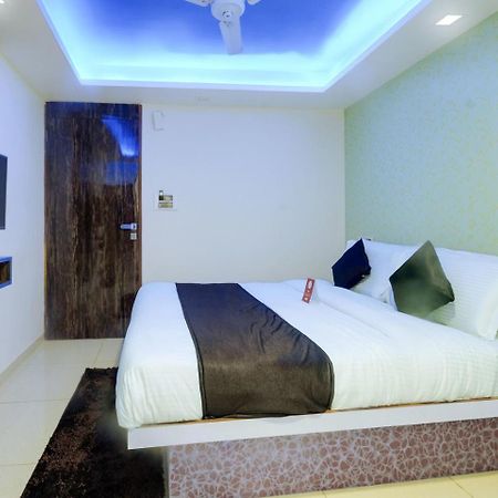 Hotel Hillton Gandhinagar Zewnętrze zdjęcie