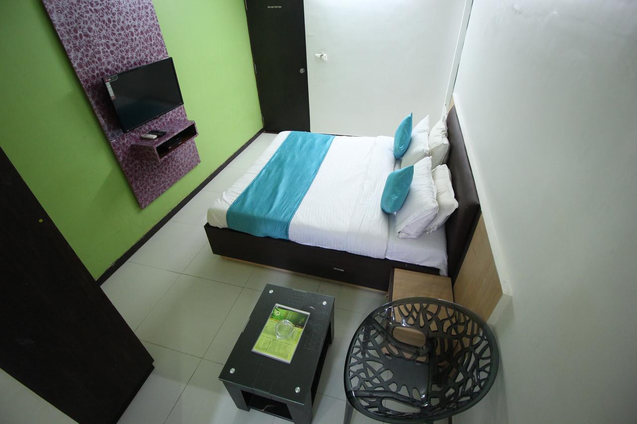 Hotel Hillton Gandhinagar Zewnętrze zdjęcie