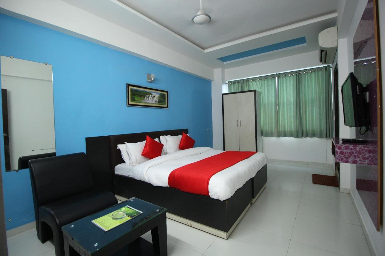 Hotel Hillton Gandhinagar Zewnętrze zdjęcie