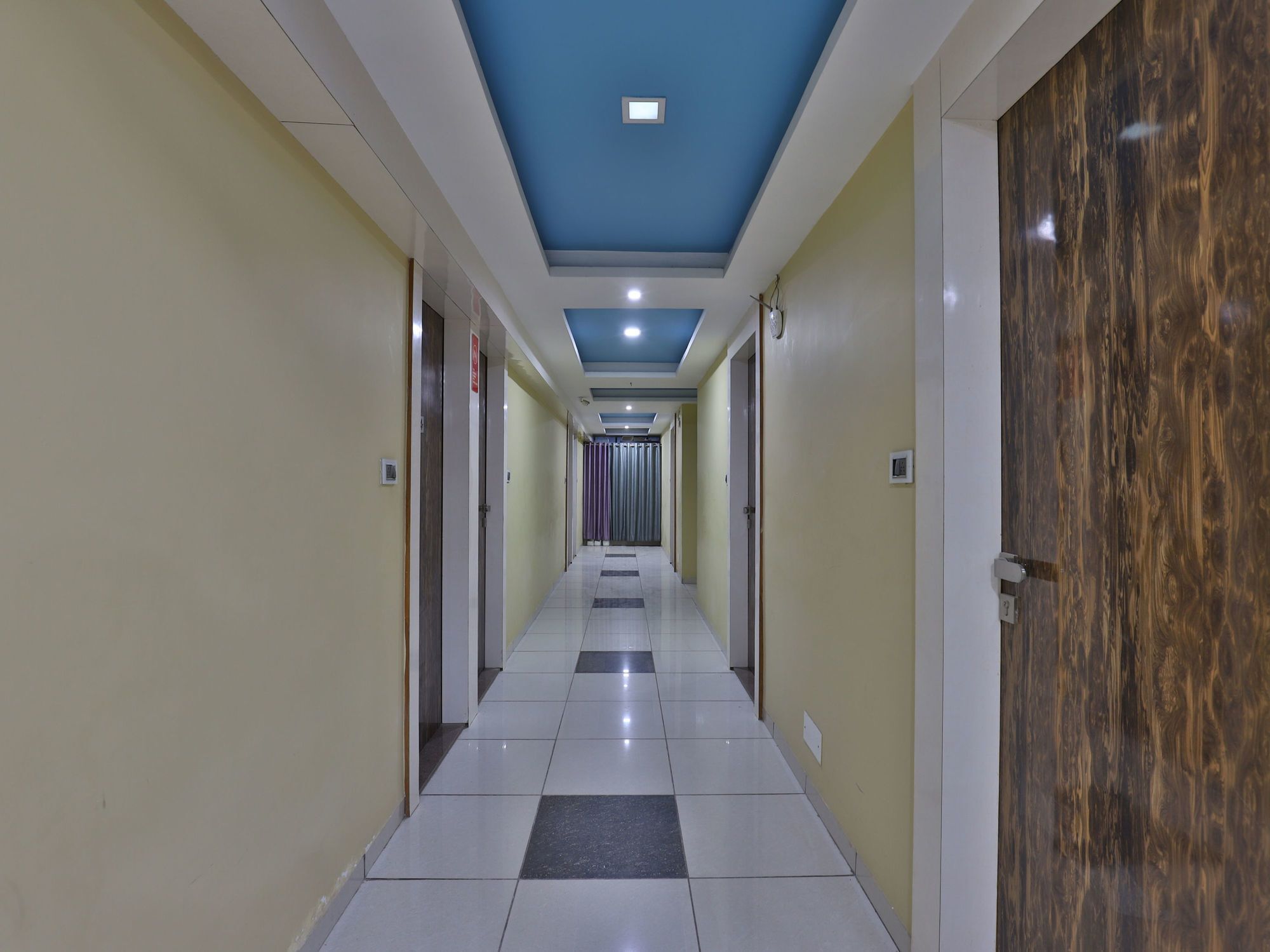 Hotel Hillton Gandhinagar Zewnętrze zdjęcie