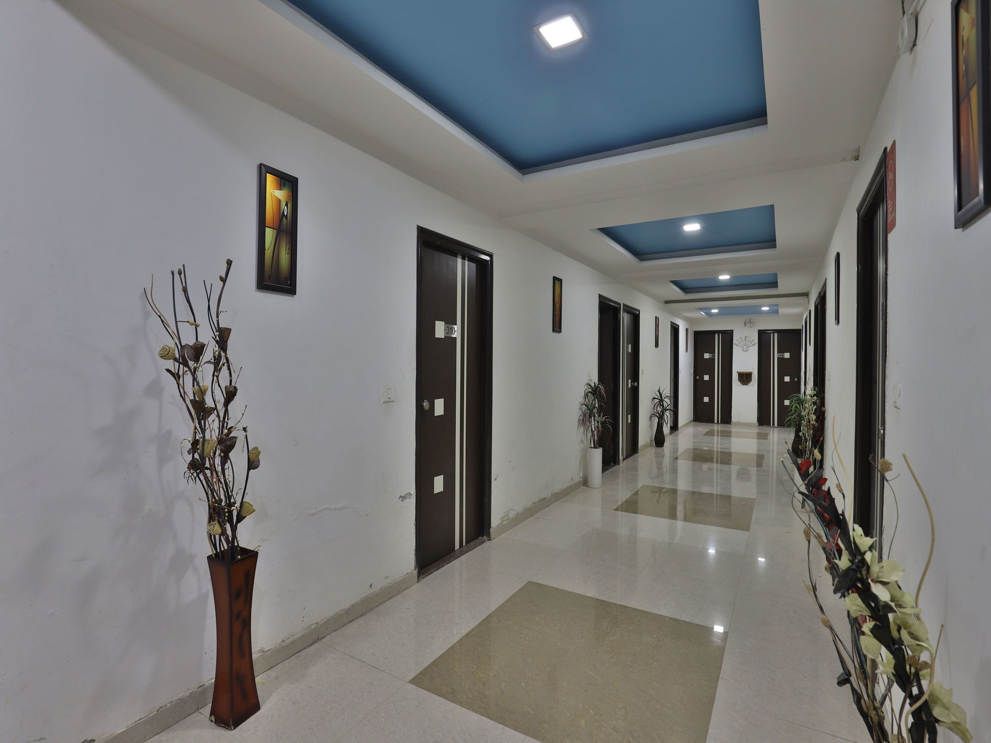 Hotel Hillton Gandhinagar Zewnętrze zdjęcie