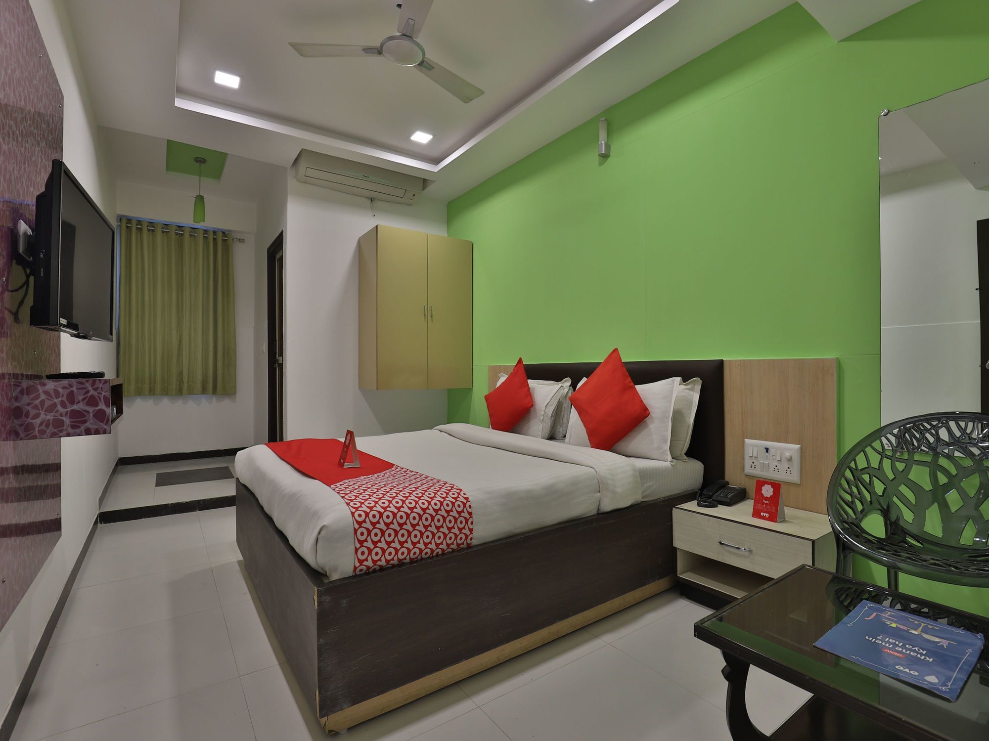 Hotel Hillton Gandhinagar Zewnętrze zdjęcie